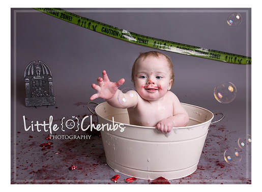 baby in splash tub cake smash photos ely near cambridge